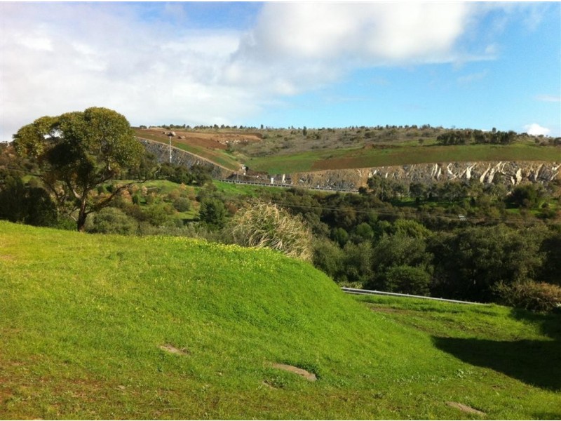 32 Victoria Parade, Darlington SA 5047