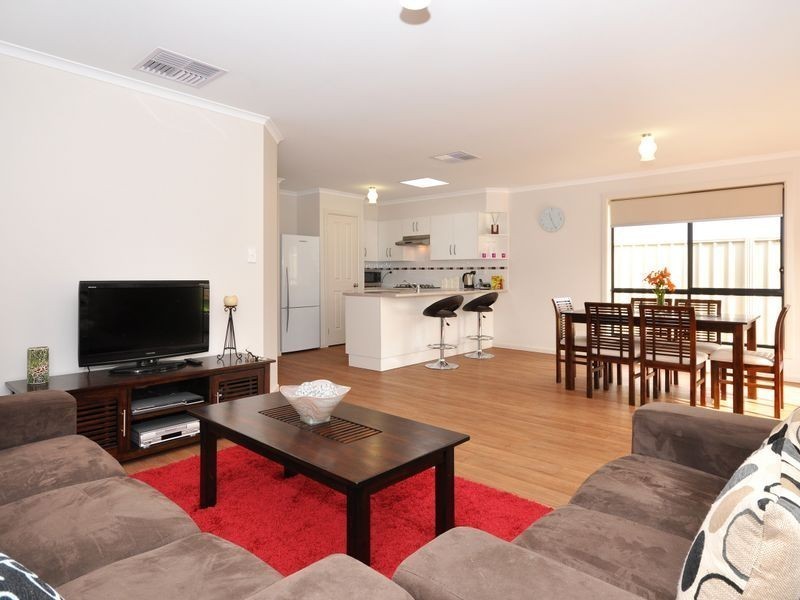 41 School Oval Drive, Christie Downs SA 5164