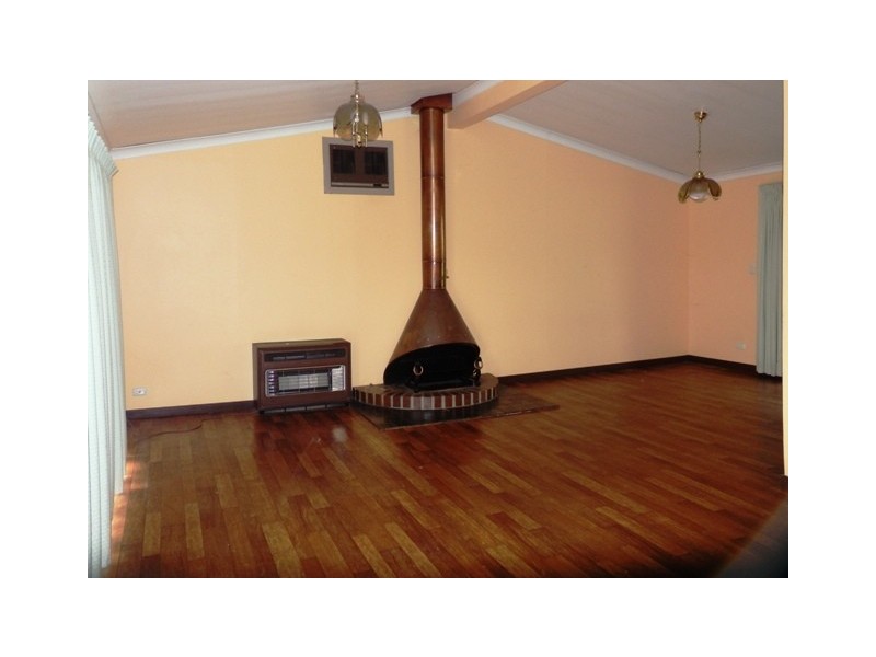 2 Manooka Road, Morphett Vale SA 5162