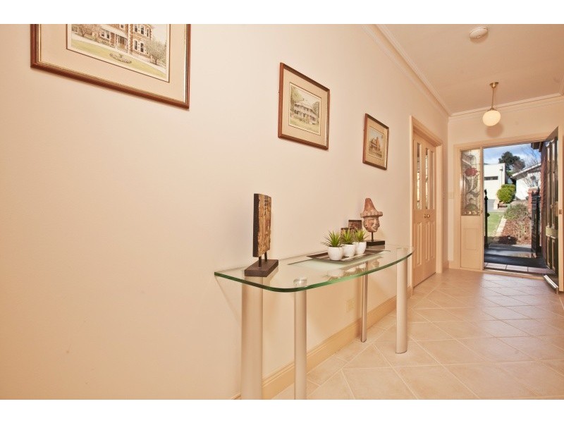 24 Pinnacle Crescent, Flagstaff Hill SA 5159