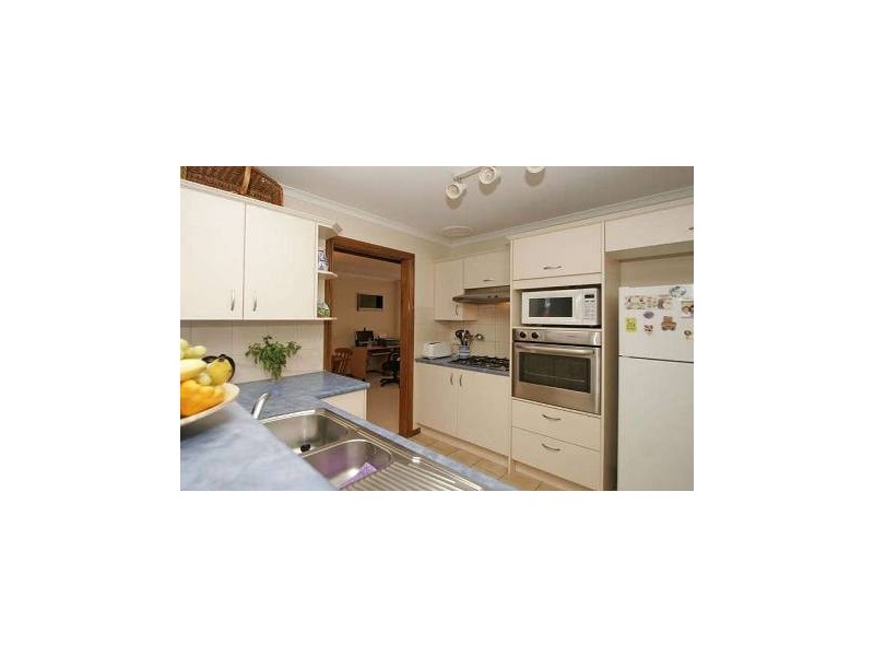 30 Torresan Crescent, Flagstaff Hill SA 5159