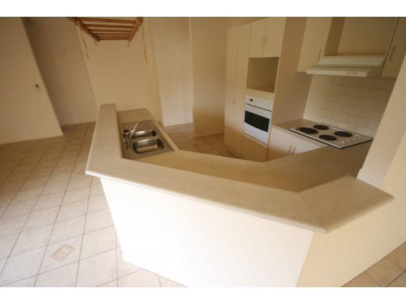 11 Amelio Walk, Flagstaff Hill SA 5159