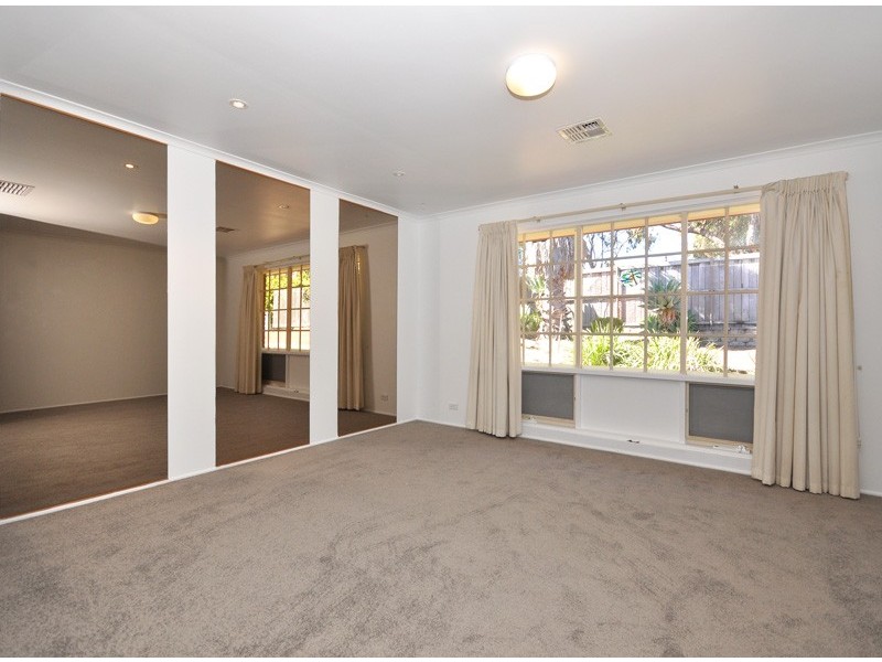 166 Black Road, Flagstaff Hill SA 5159