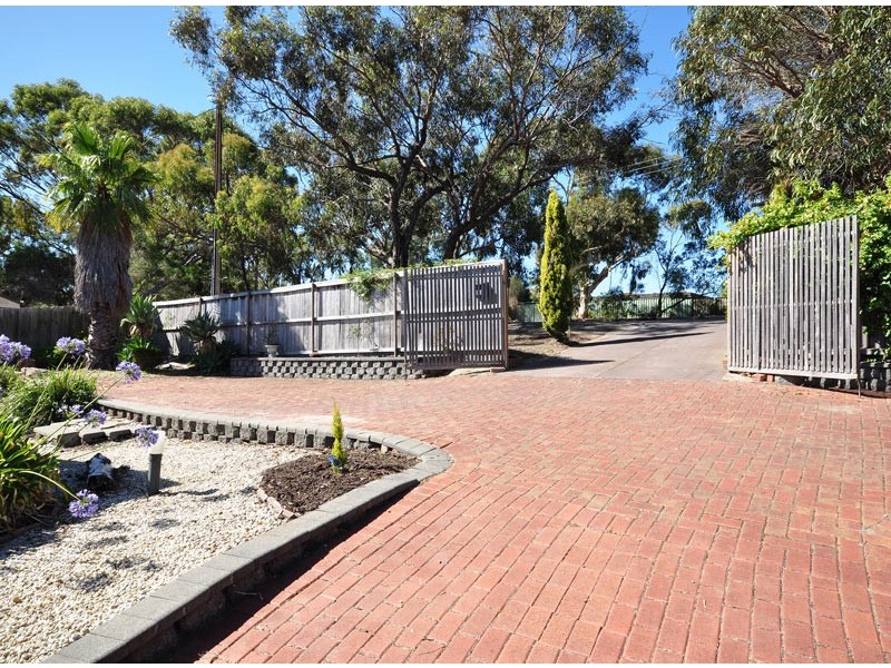 166 Black Road, Flagstaff Hill SA 5159