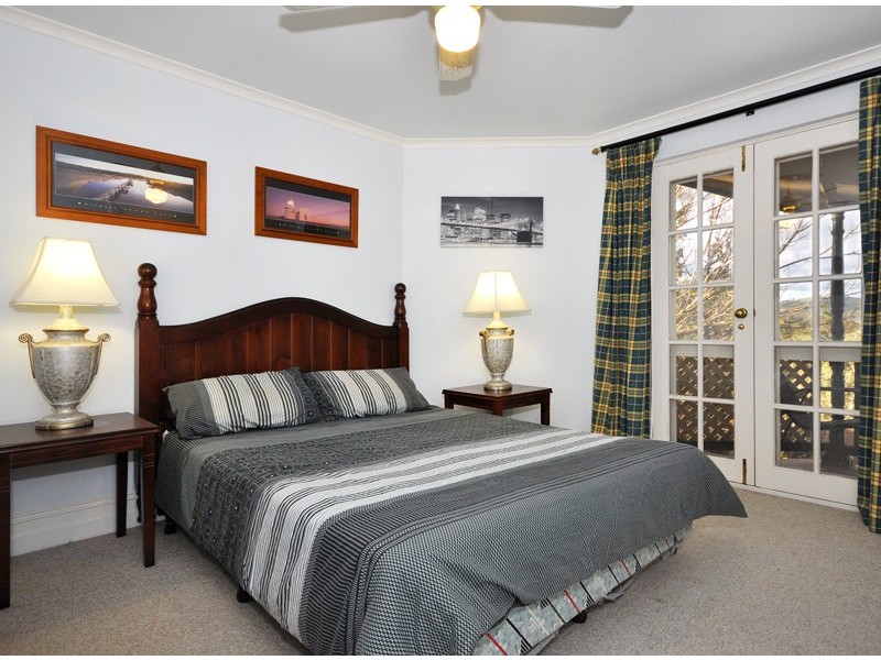 7 Goldfinch Place, Flagstaff Hill SA 5159