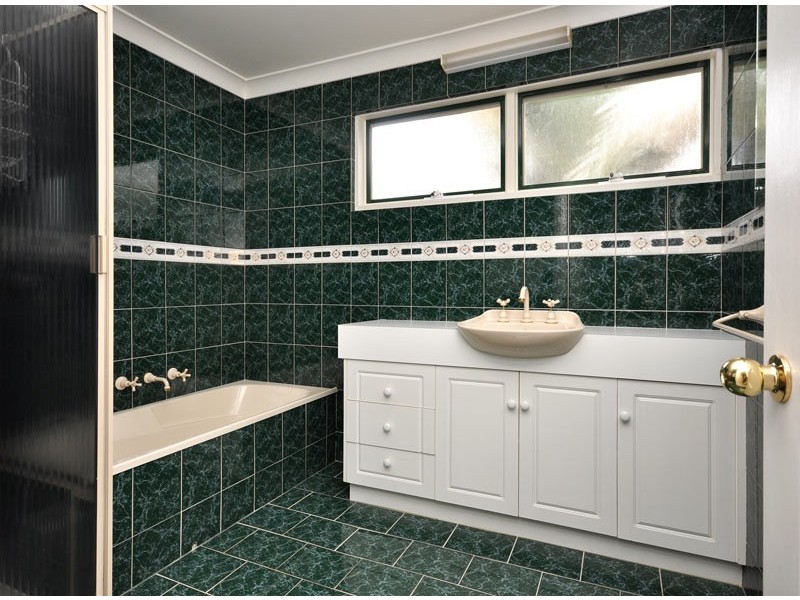 7 Goldfinch Place, Flagstaff Hill SA 5159