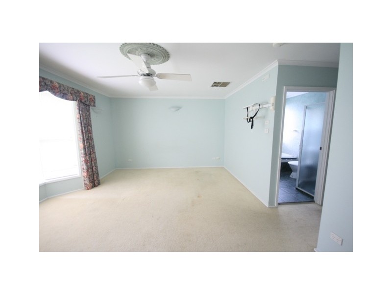 2 Alders Drive, Happy Valley SA 5159