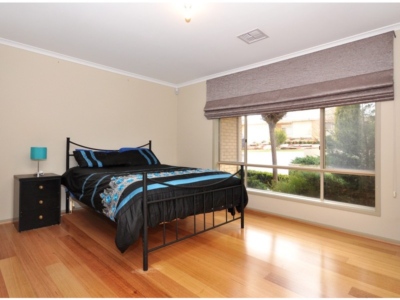 17 Tennyson Street, Seaford Rise SA 5169