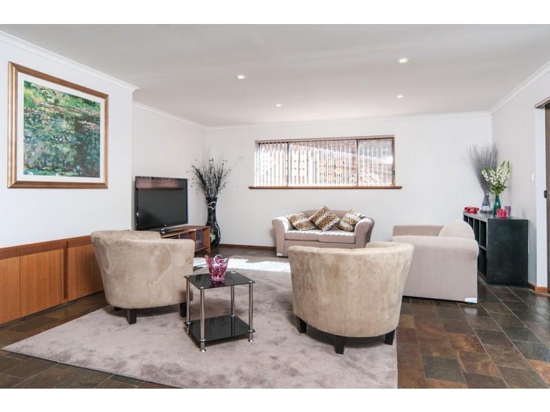 44 Vincent Boulevard, Flagstaff Hill SA 5159