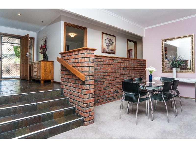 44 Vincent Boulevard, Flagstaff Hill SA 5159