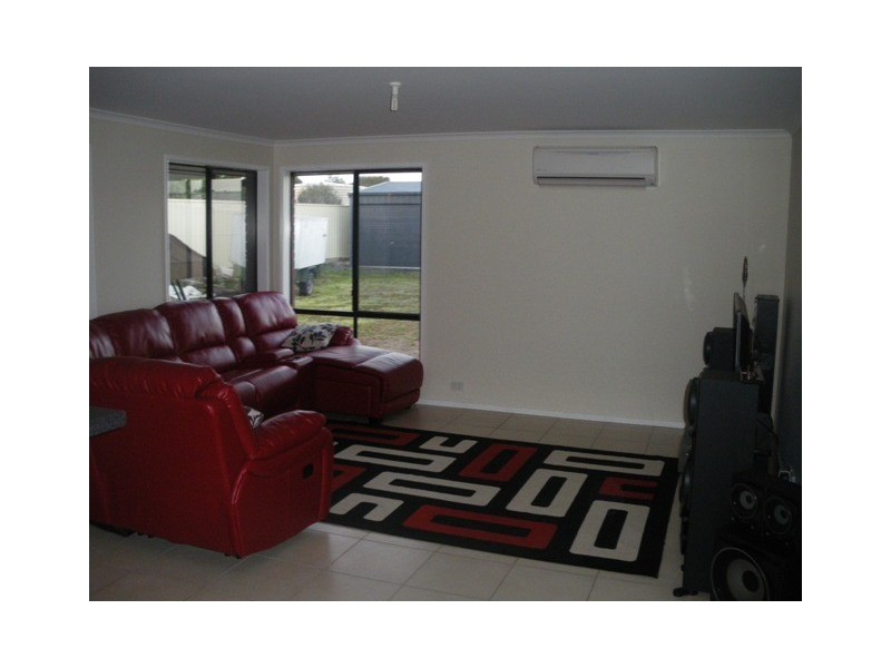 11 Bateman Street, Strathalbyn SA 5255