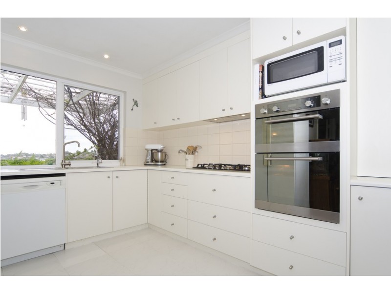 3 Admella Court, Hallett Cove SA 5158