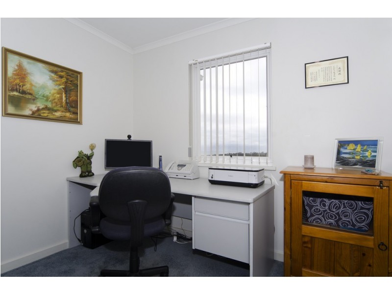 3 Admella Court, Hallett Cove SA 5158