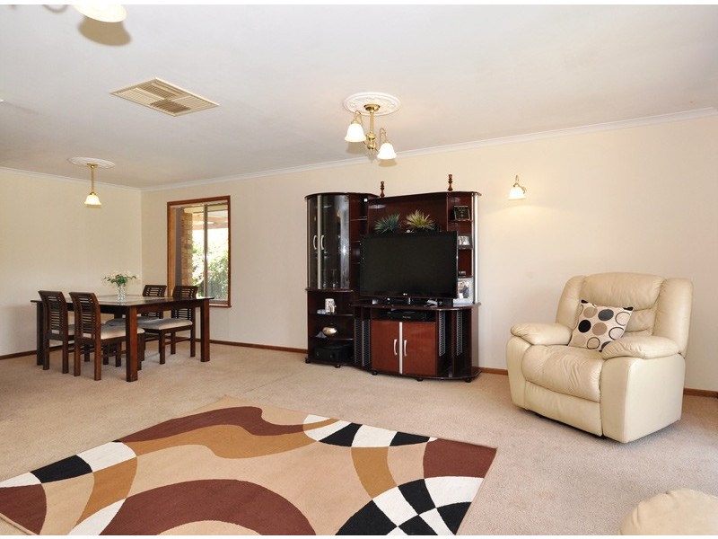 15 Grace Court, Morphett Vale SA 5162