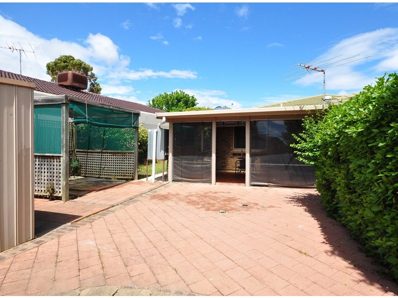 15 Grace Court, Morphett Vale SA 5162