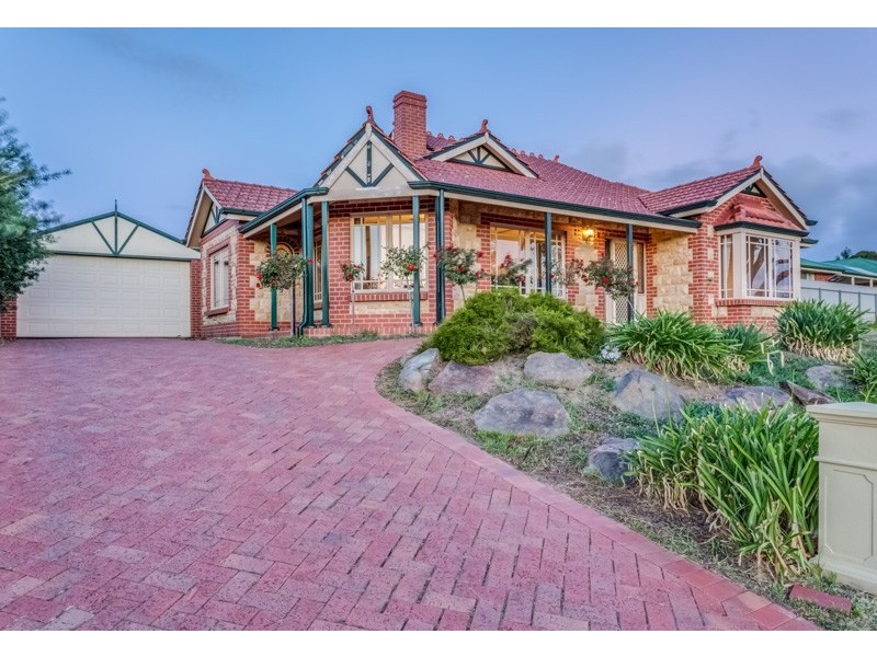 3 Ironbark Avenue, Flagstaff Hill SA 5159