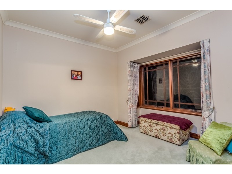 3 Ironbark Avenue, Flagstaff Hill SA 5159