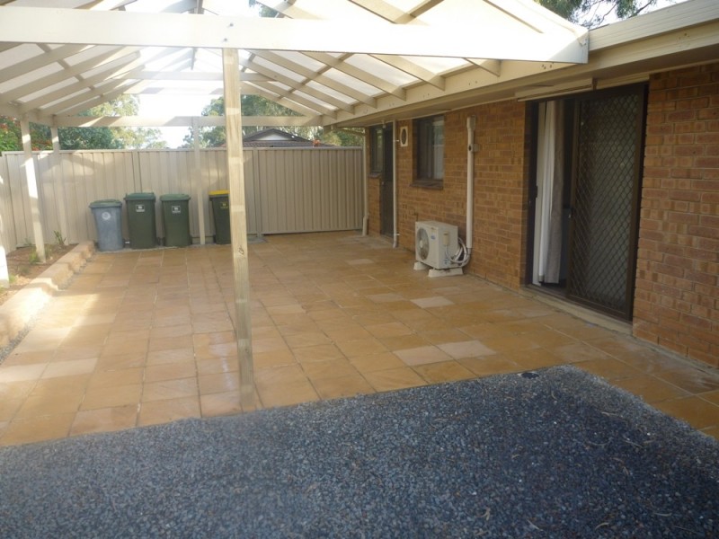 2 Pine Drive, Aberfoyle Park SA 5159