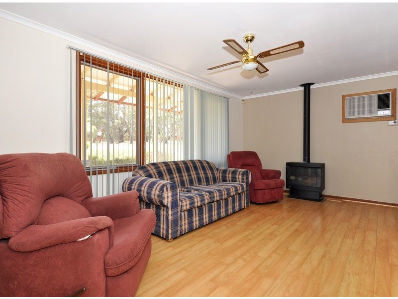 2 Finland Court, Hackham West SA 5163