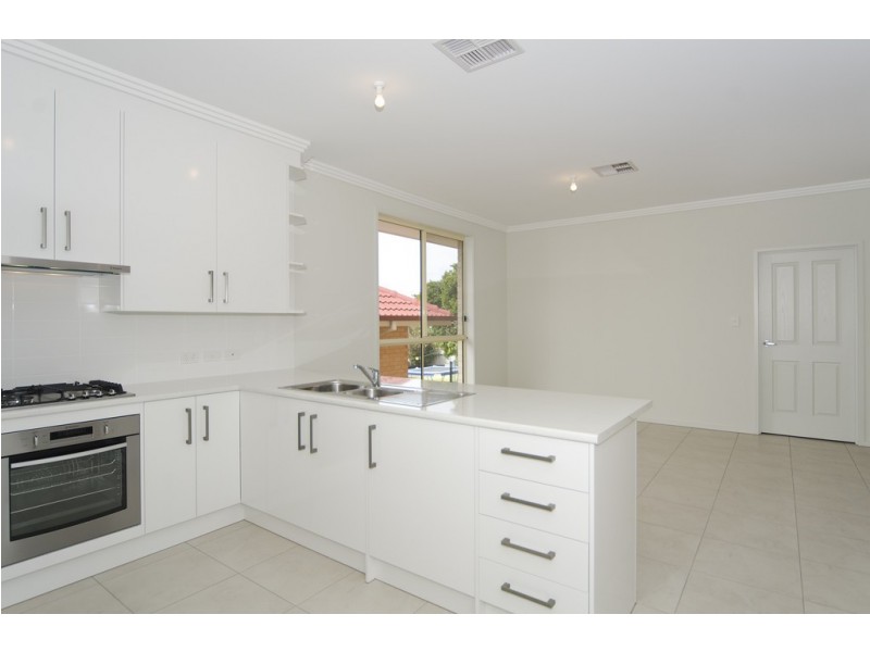 9 Clement Terrace, Christies Beach SA 5165