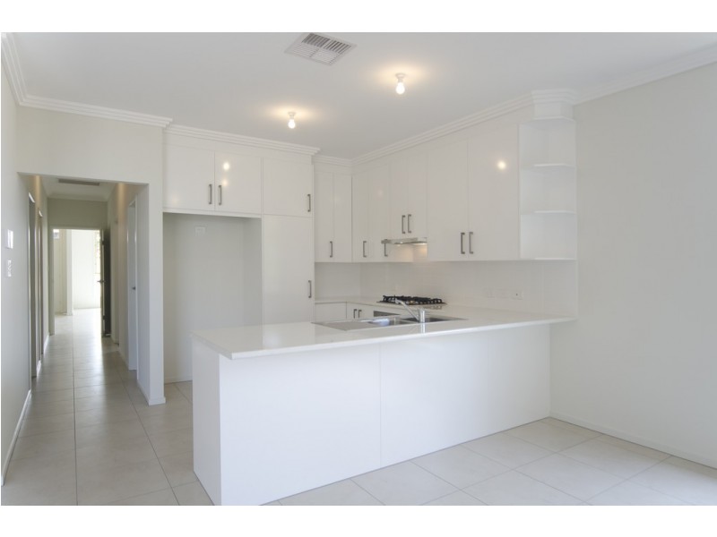 9 Clement Terrace, Christies Beach SA 5165