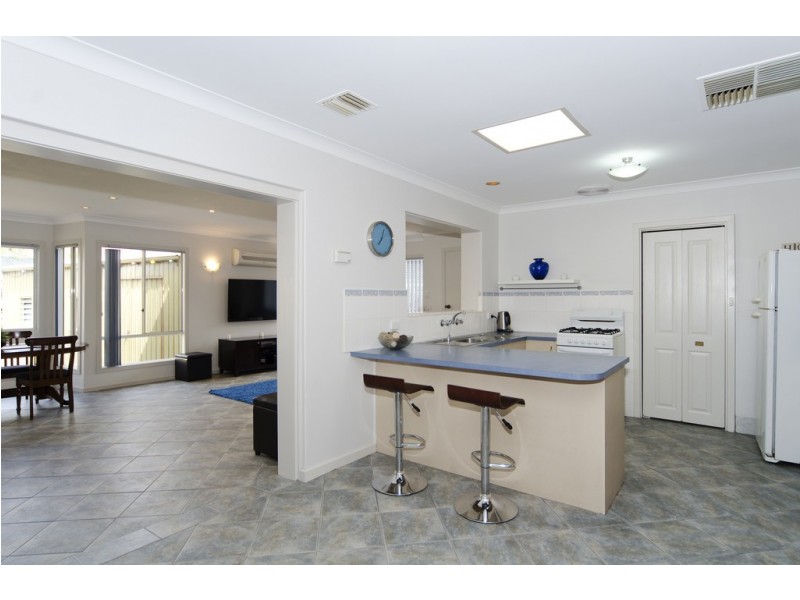 25 Marston Drive, Morphett Vale SA 5162