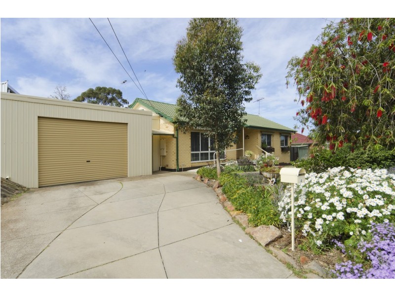 4 Yangara Road, O’sullivan Beach SA 5166