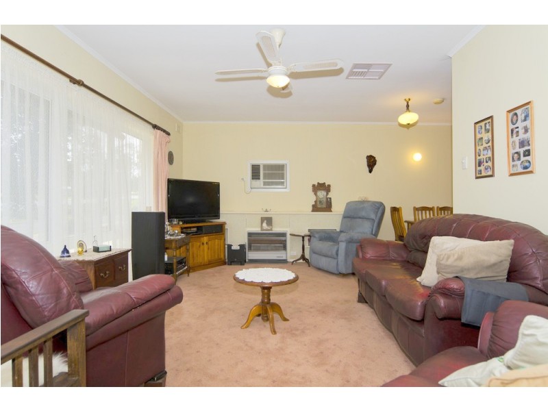 4 Yangara Road, O’sullivan Beach SA 5166