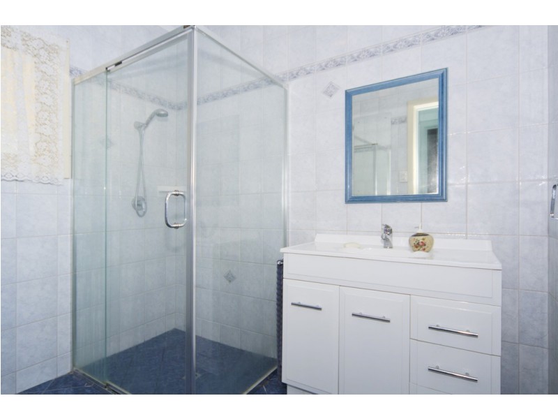 4 Yangara Road, O’sullivan Beach SA 5166