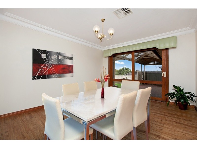 21 The Parkway, Aberfoyle Park SA 5159