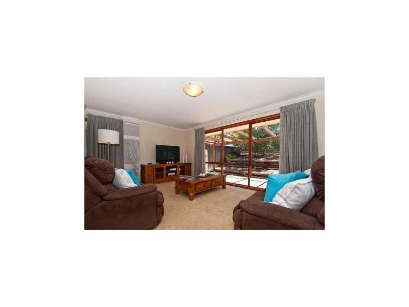 21 Sheoak Crescent, Aberfoyle Park SA 5159