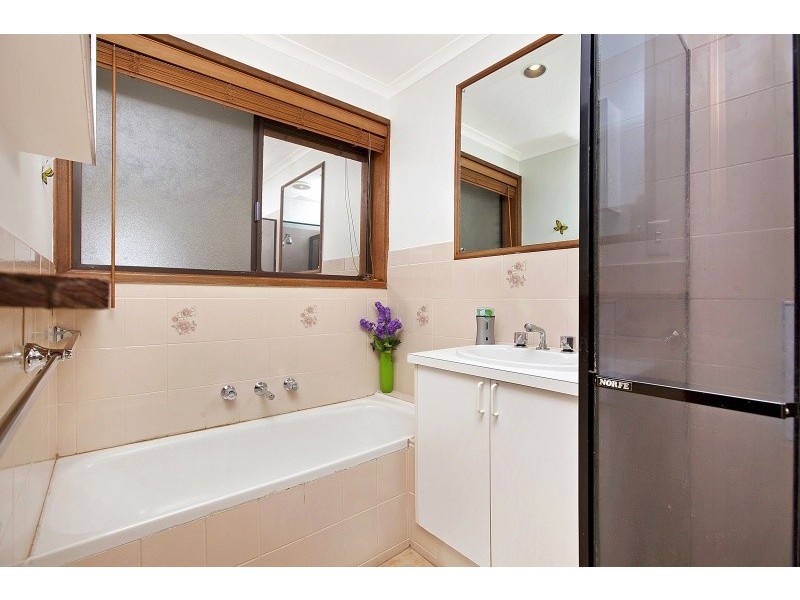 90 Lander Road, Trott Park SA 5158