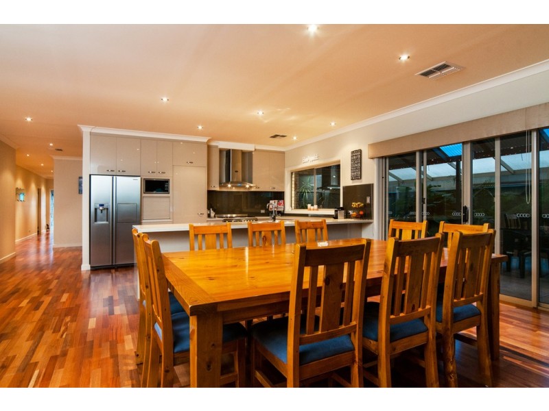 16 Spring Crescent, Mclaren Flat SA 5171