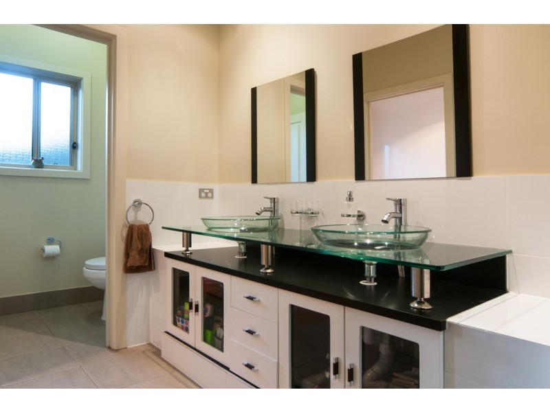 16 Spring Crescent, Mclaren Flat SA 5171