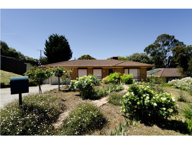 1 Regents Close, Hackham SA 5163