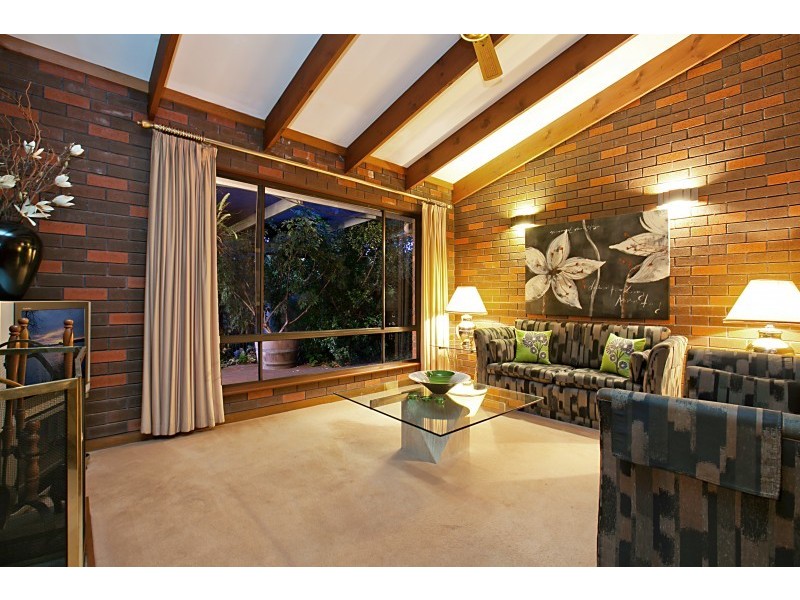 34 Vincent Boulevard, Flagstaff Hill SA 5159