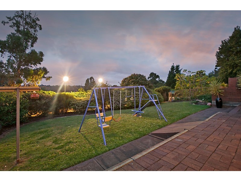 34 Vincent Boulevard, Flagstaff Hill SA 5159