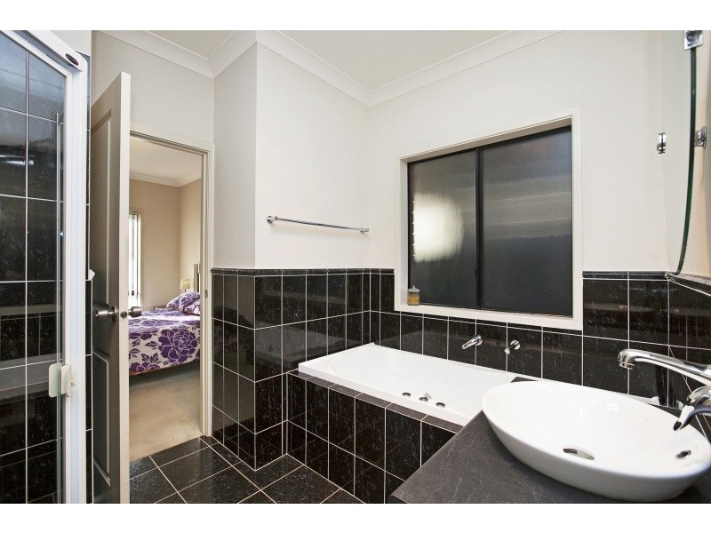 10 Mossman Street, Mawson Lakes SA 5095