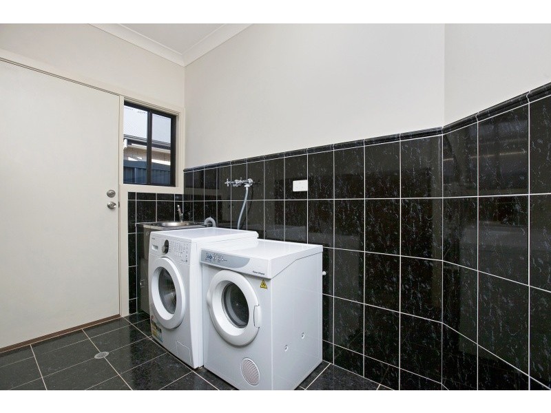 10 Mossman Street, Mawson Lakes SA 5095