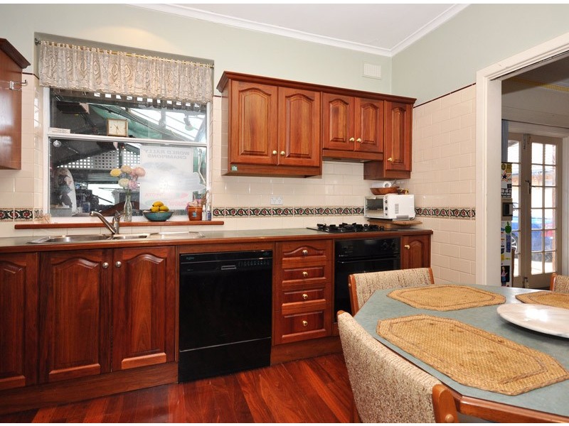 4 Hamilton Street, Glenelg North SA 5045