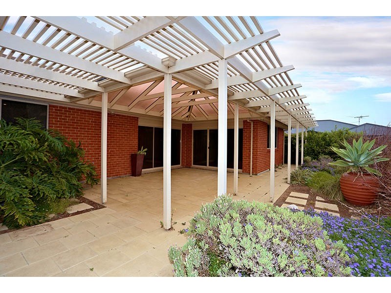 6 Emerald Boulevard, Aldinga Beach SA 5173