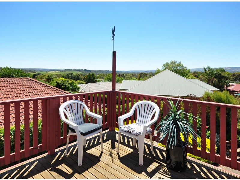 16 Chapman Avenue, Mclaren Vale SA 5171