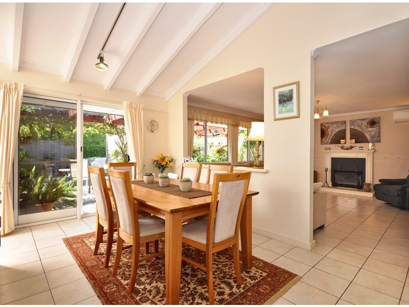 16 Chapman Avenue, Mclaren Vale SA 5171