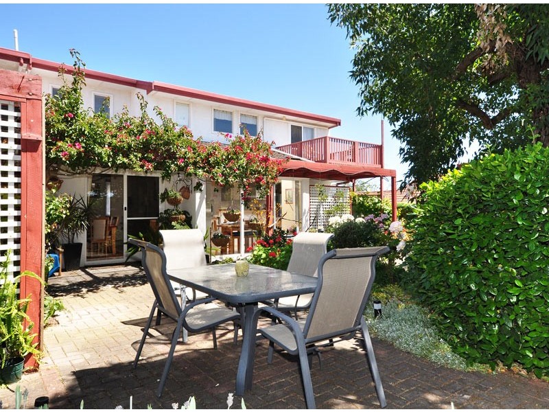 16 Chapman Avenue, Mclaren Vale SA 5171