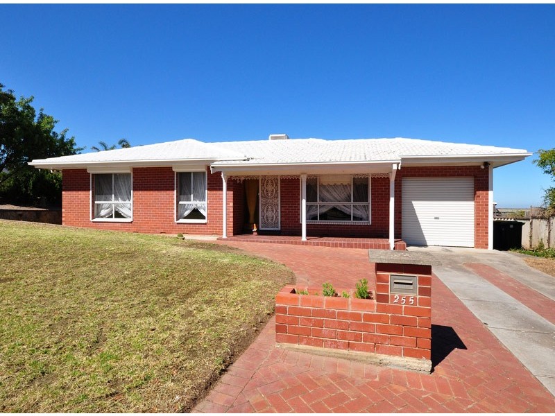 255 The Cove Road, Hallett Cove SA 5158