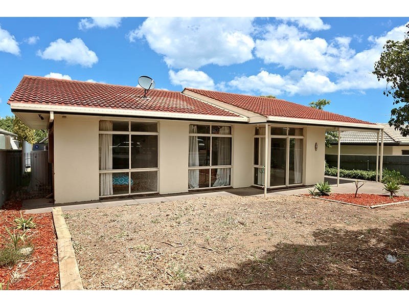 4 First Avenue, Moana SA 5169