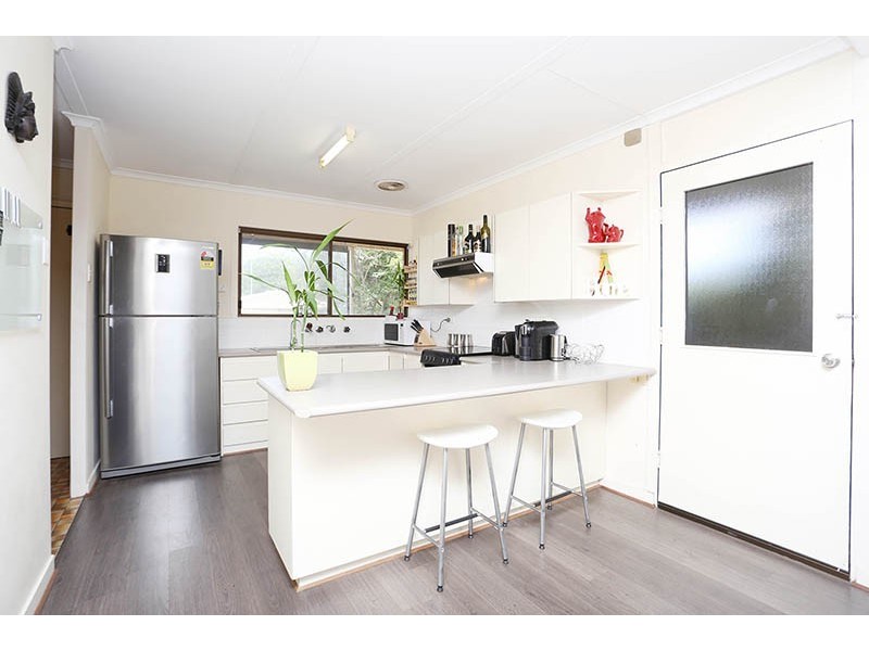 4 First Avenue, Moana SA 5169