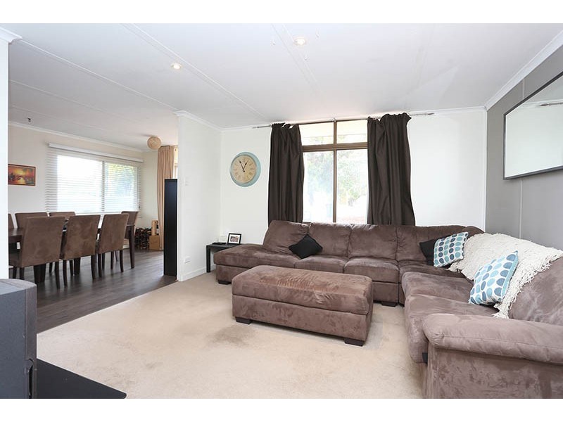 4 First Avenue, Moana SA 5169