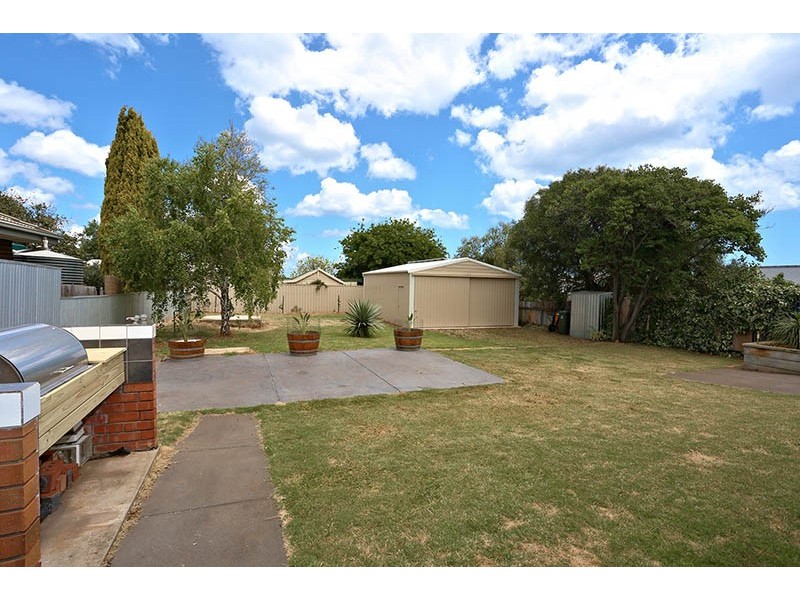 4 First Avenue, Moana SA 5169