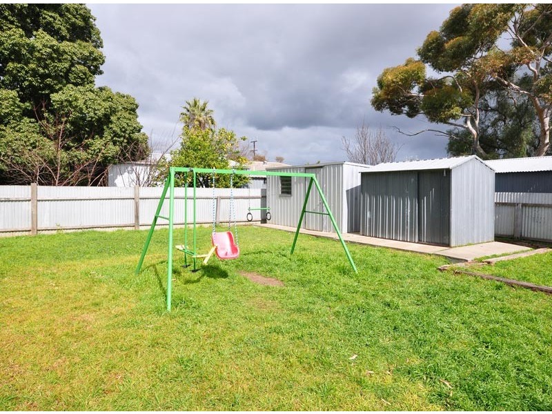 8 Cunningham Street, Morphett Vale SA 5162